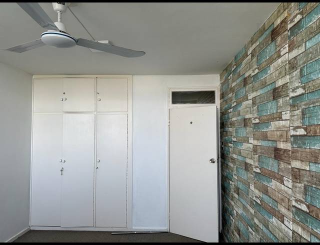 2 BEDROOM FLAT TO LET IN MORNINGSIDE